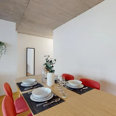 Bright And Luminous 2-bedroom-flat In Downtown Apartment *